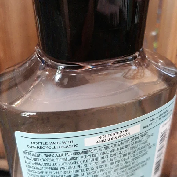 Bath & Body "Distiller's Gin" Men's 3-In-1 - Picture 10 of 10